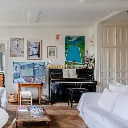 Veeve - Artist's Imprint Apartment *